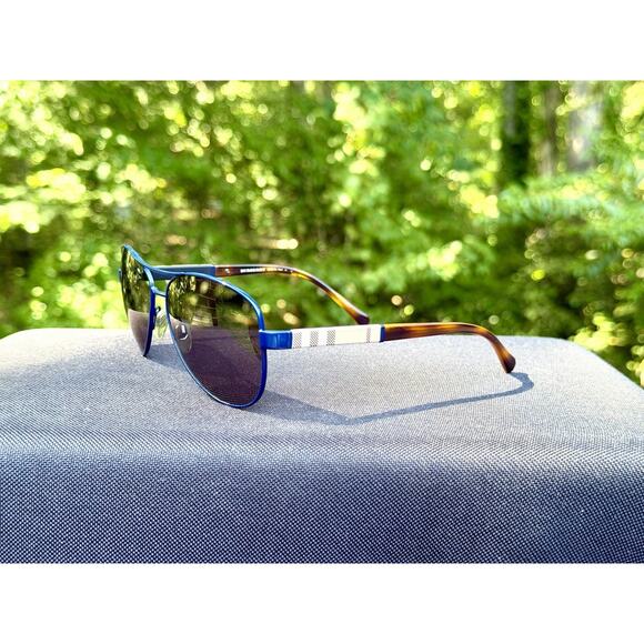 Burberry BE3080 Navy Blue Aviator Sunglasses Check Pattern Temples 59-14-135 main image 12